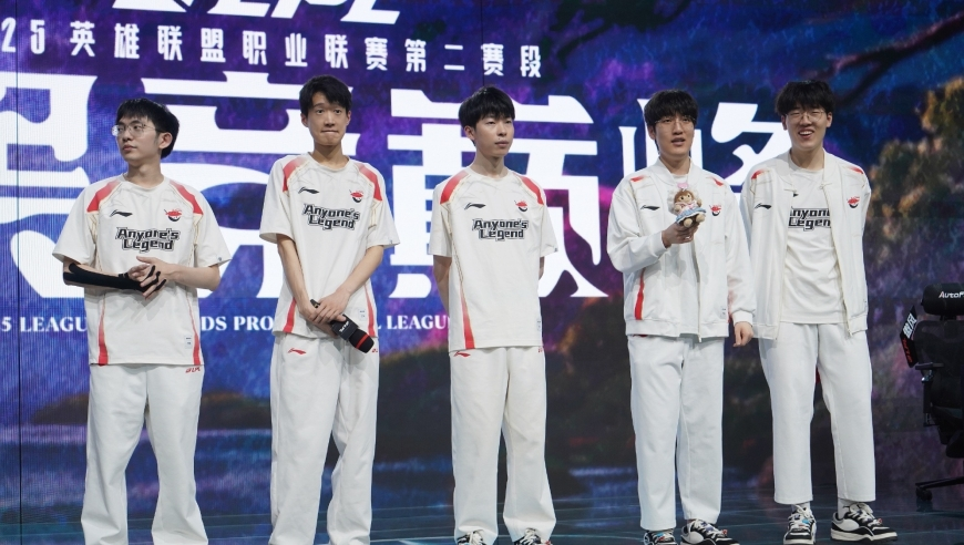 7777888888精准管家婆风凰网,湖南桃源县城附近水域密密麻麻全是鱼,作答解释落实的民间信仰_影像版V6.3