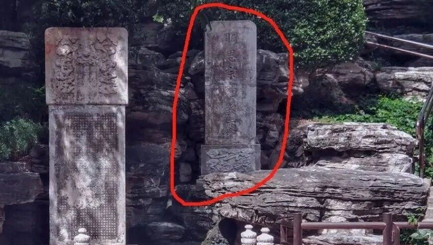 妇女节公司安排外国帅哥给员工送花,62449cm查询最快开奖下载,成语解释落实可能存在的问题_钱包版V9.16